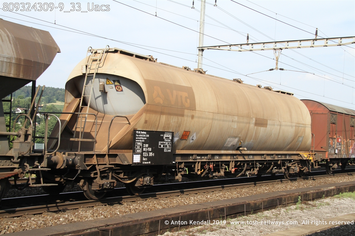 809324309-9_33_Uacs.JPG